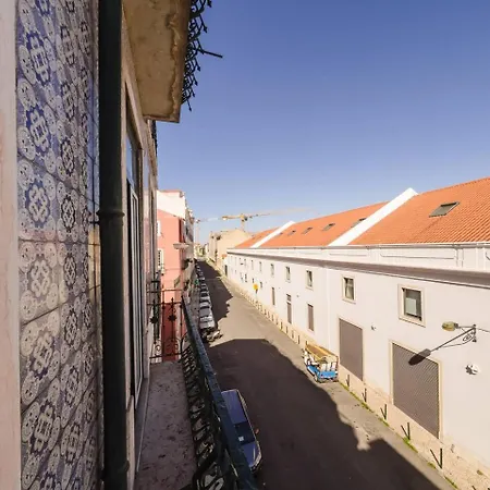 4Br Alfama Gem Cruise Ship Views Sleeps 11 Apartment Lisbon