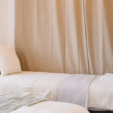 4Br Alfama Gem Cruise Ship Views Sleeps 11 Daire